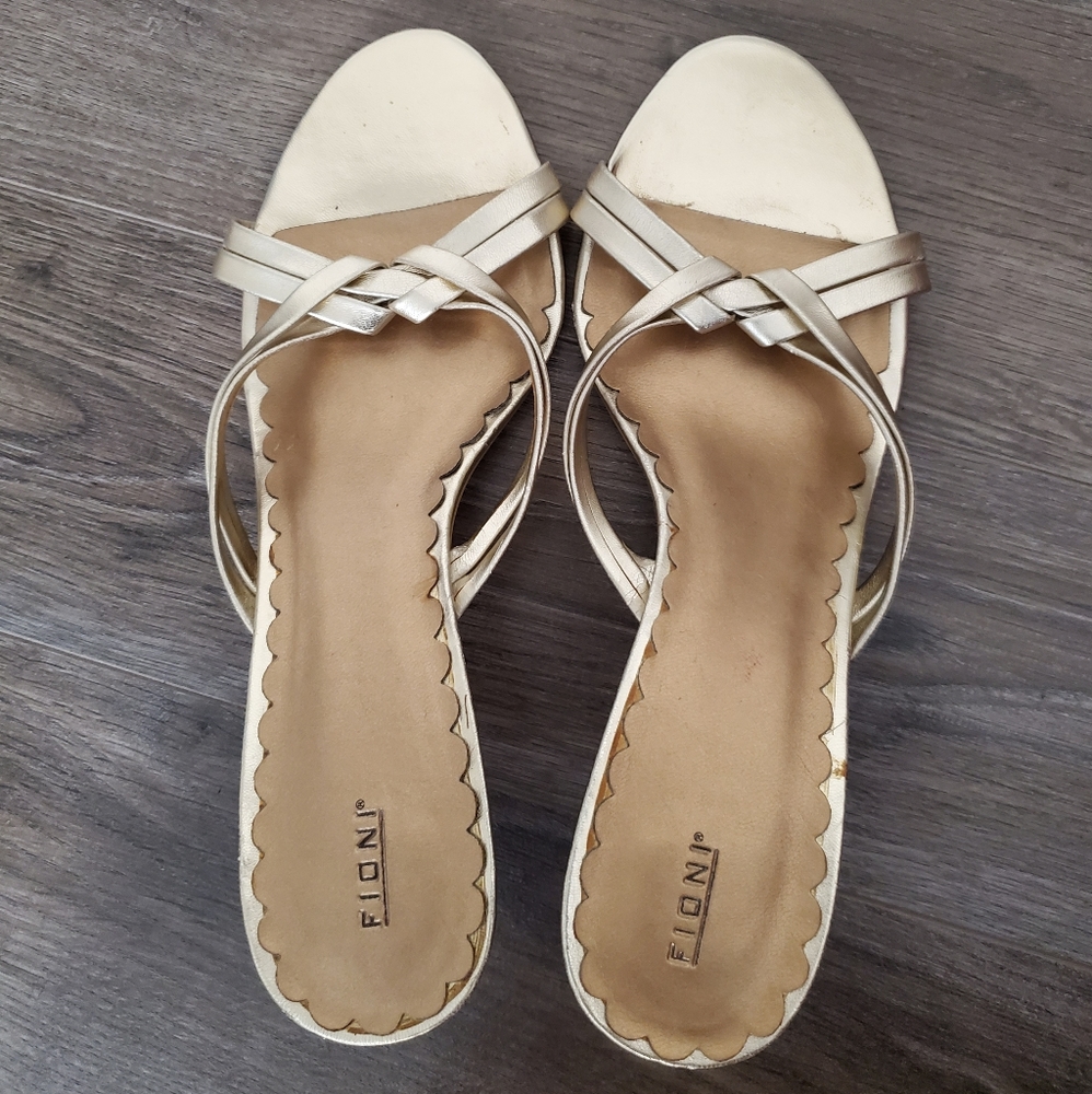 🌺3 for $20 FIONI Heel Sandals